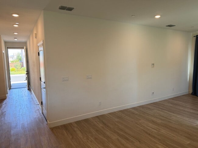 Photo - 9486 Cheverny Wy