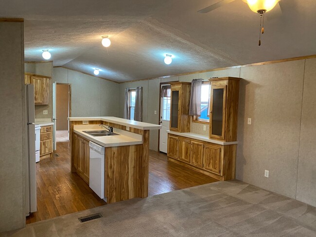 Building Photo - 601 24th St Rental
