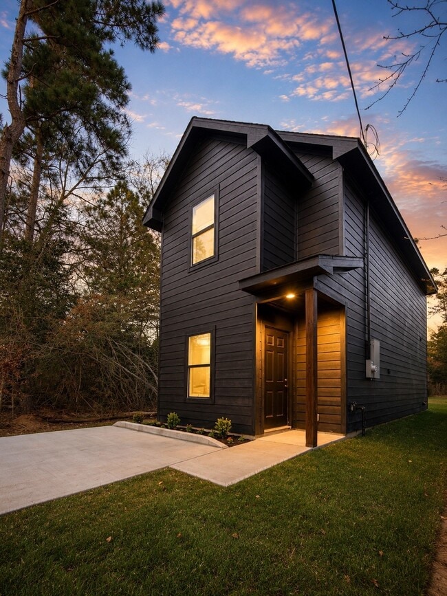 4196 Sam Houston Rd