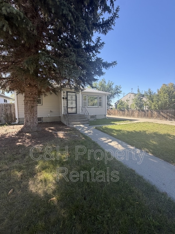 Photo - 2032 Avenue B