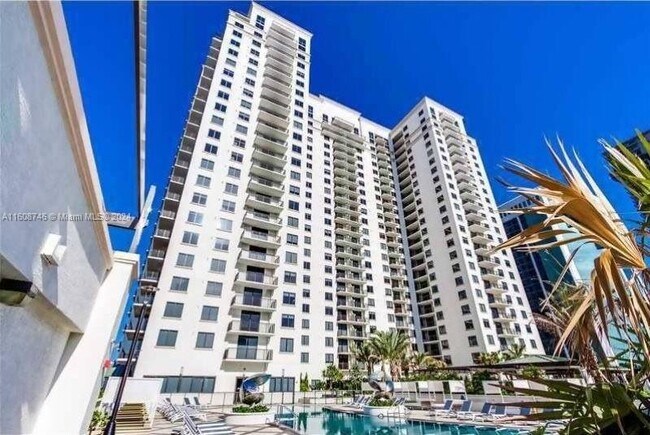 Photo - 999 SW 1st Ave Apartment Unit 1117