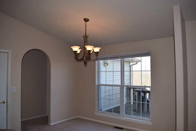 Photo - 4 bed / 3 bed Home with Gorgeous View!!!