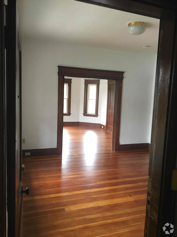 Building Photo - 59 Burrill Ave Rental