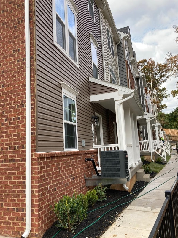 Photo - 4019 Holcomb Wy