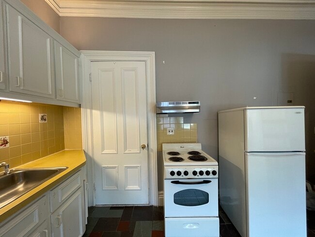 Photo - 365 Beacon St Apartments Unit 3B