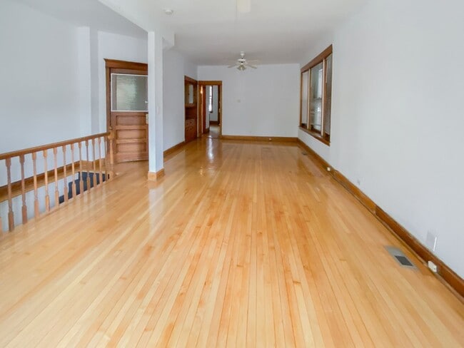 Photo - 3637 N Paulina St Unit 1