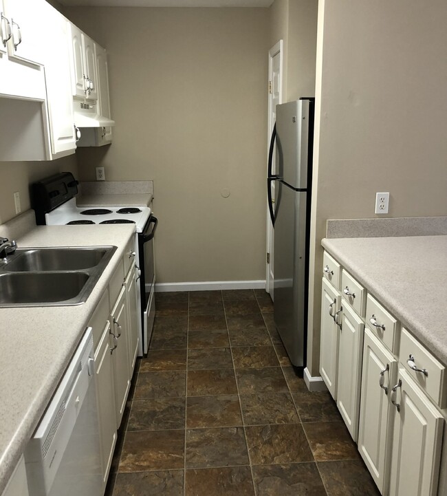 Photo - 3BD 3BA DUPLEX CLOSE TO TTU FOR RENT Unit A