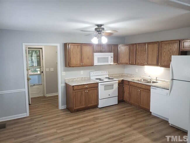 Photo - 7708 Longstreet Dr