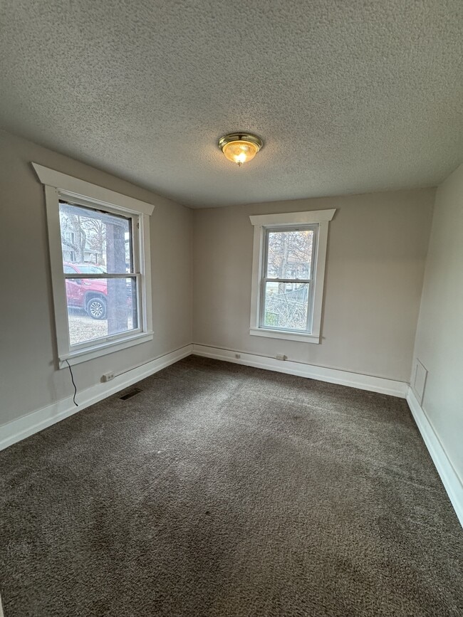 Photo - 2508 SE Kentucky Ave