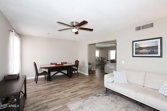 Photo - 2634 S Cottonwood Dr