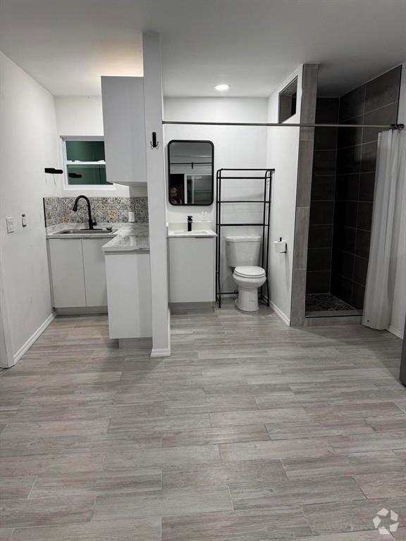 Building Photo - 6711 Cody St Unit Efficiency Rental