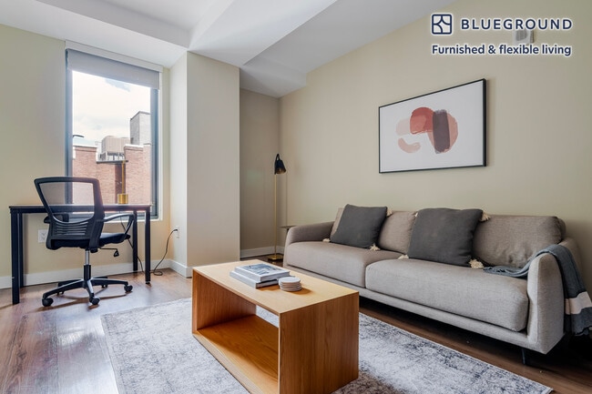 Building Photo - 45 Stuart St