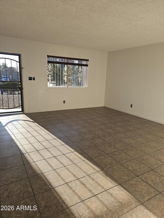 Photo - 4933 Marconi Dr