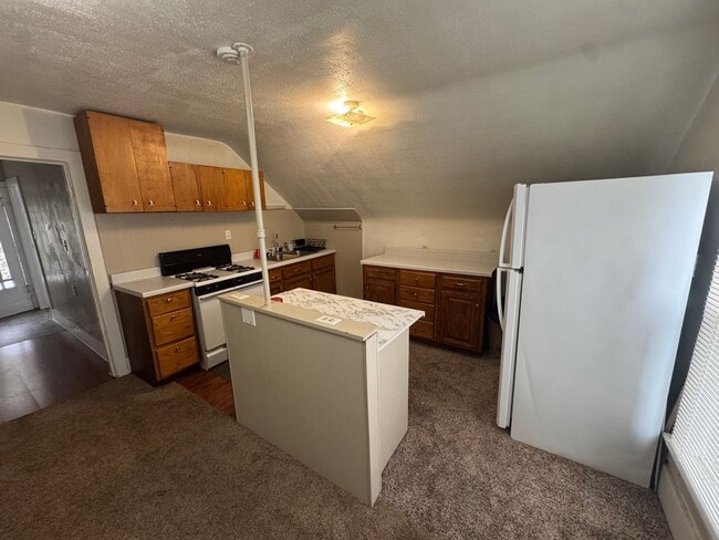 619 12th Ave N Unit 619 1/2 12th Ave N