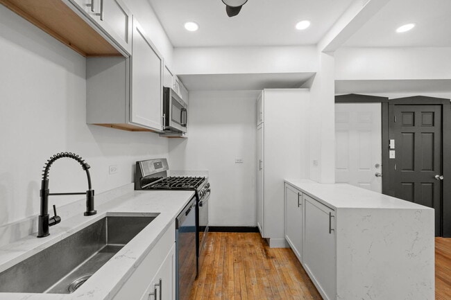 Photo - 7202 S Indiana Ave Unit 1R