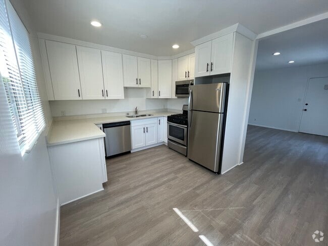 Building Photo - 3633 Kelton Ave Unit 3 Rental