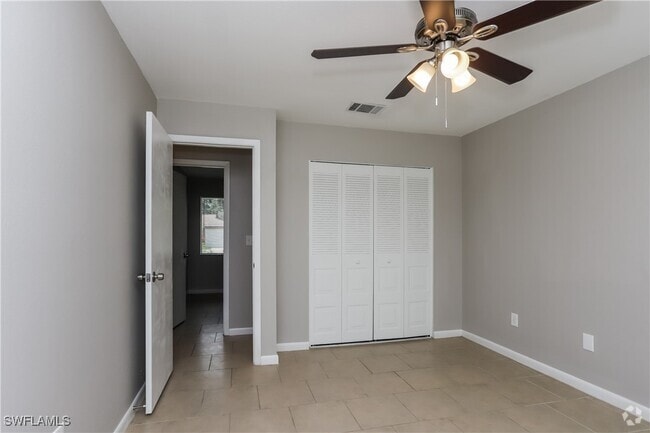 Building Photo - 4565 Hartsook Ave Rental