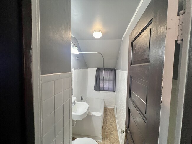 Photo - 1320 Swift Ave