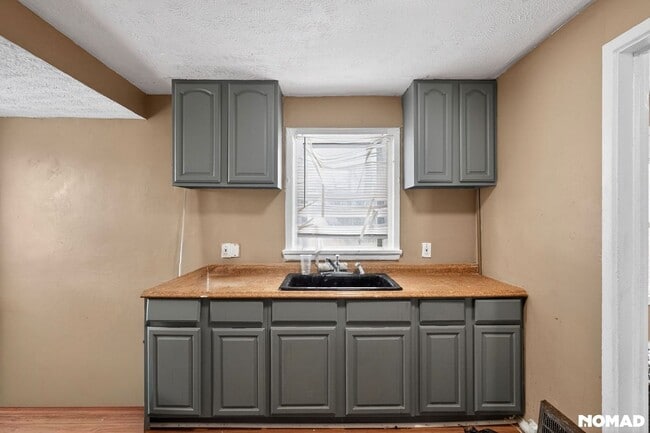 Photo - 3894 E 144th St