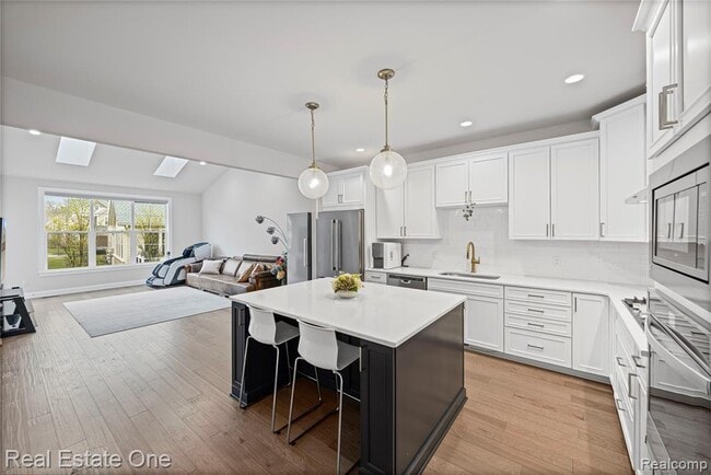 Photo - 3107 Millbury Ln