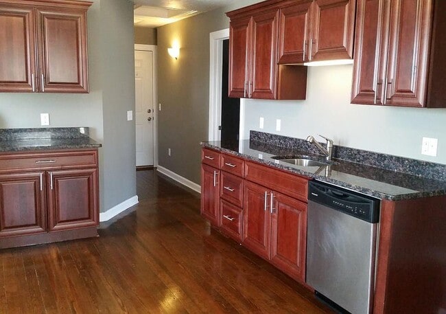 Building Photo - 6 Old Angell Rd Unit 3rd floor Rental