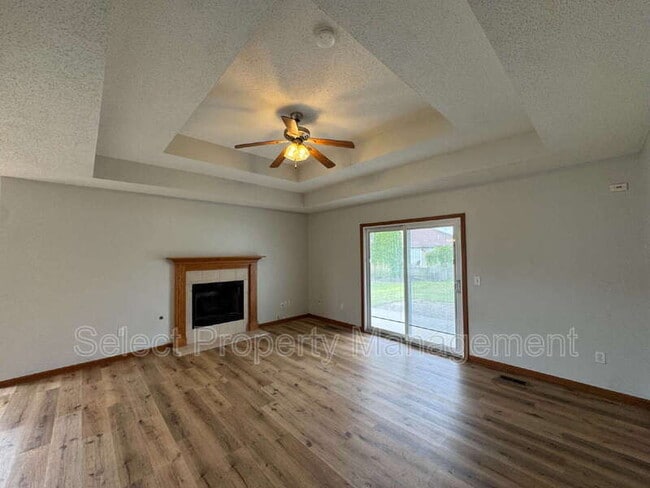 Photo - 829 Willen Ln