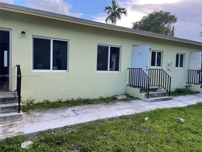 8307 NE Miami Ct