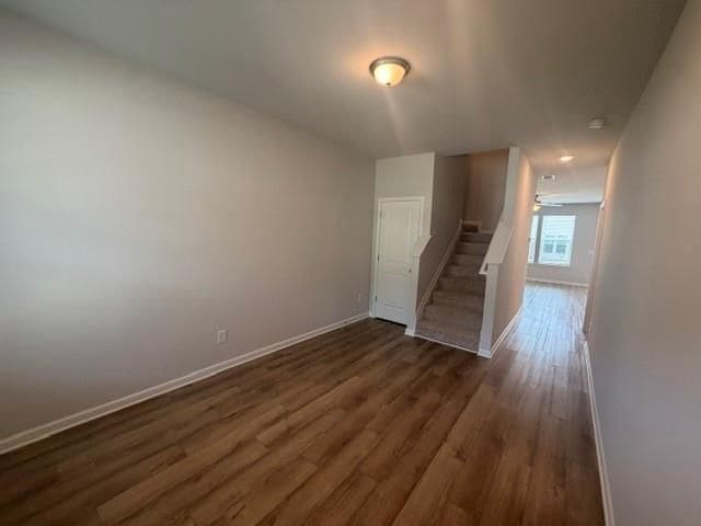 Photo - 348 Navigator Ln