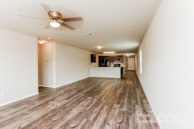 Photo - 8518 Amistad Cove