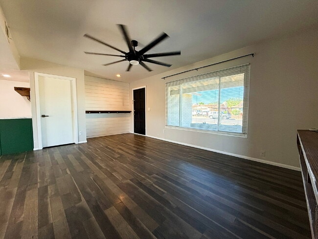 Photo - "Charming 3-Bedroom with 2 Full Baths in G...