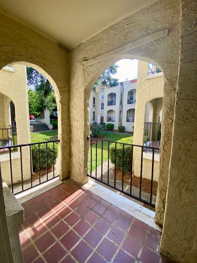 Photo - Spanish Oaks Apartment