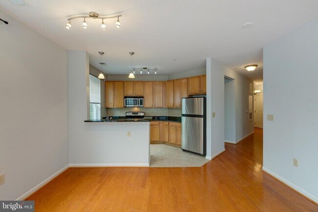 Photo - 2665 Prosperity Ave Unit 254