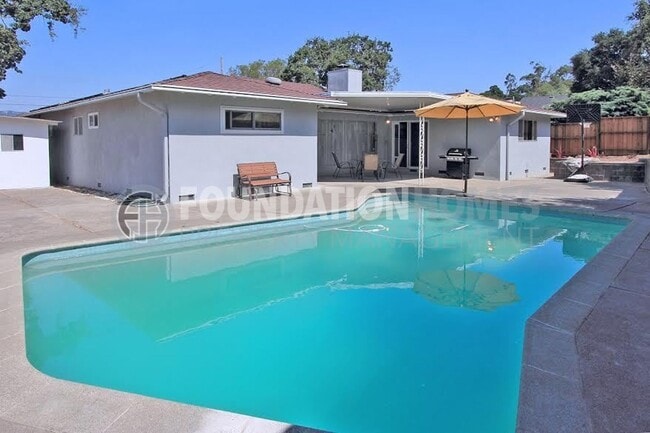 Building Photo - Santa Venetia Charmer 3BD+/2BA-Pool- FOUND... Rental