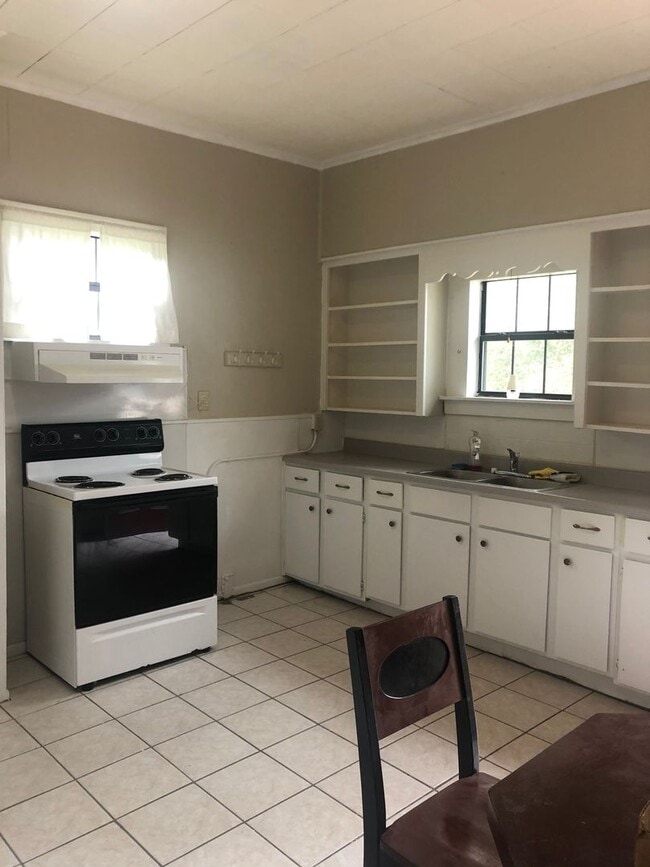 Photo - Two bedroom Apartment close to SHSU