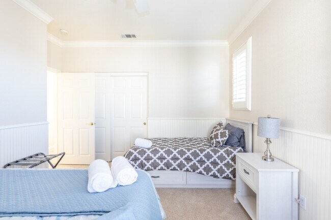 Photo - 3823 Louis Krohn Dr