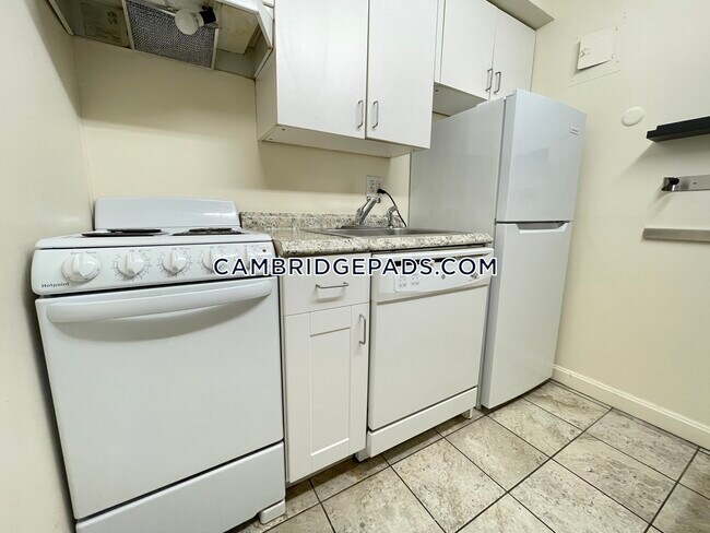 Photo - 77 Trowbridge St Apartment Unit 22