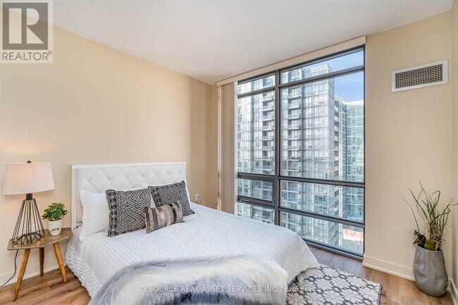 Photo - 5 Mariner Terrace Unit 2210