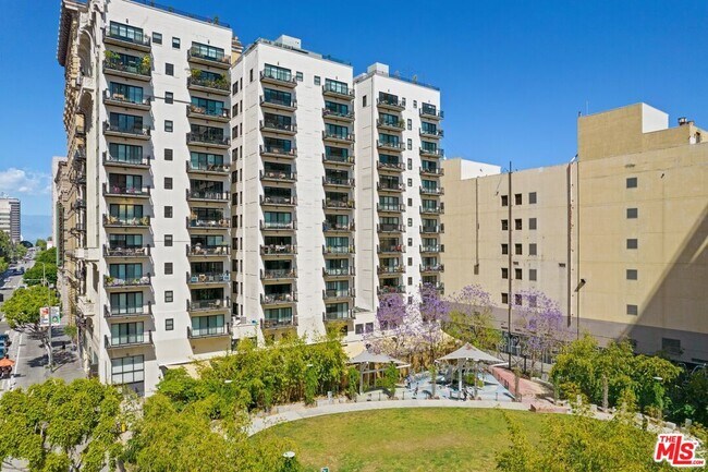 Building Photo - 416 S Spring St Unit 210