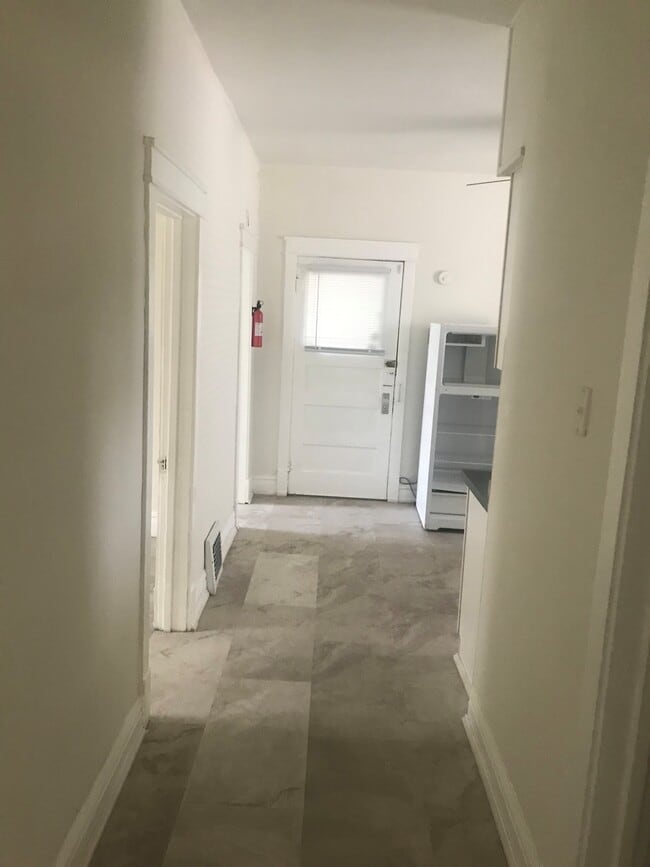 Photo - 2129 Lincoln Ave Unit 2F