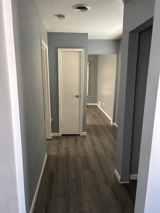 Photo - 1170 Gershal Ave