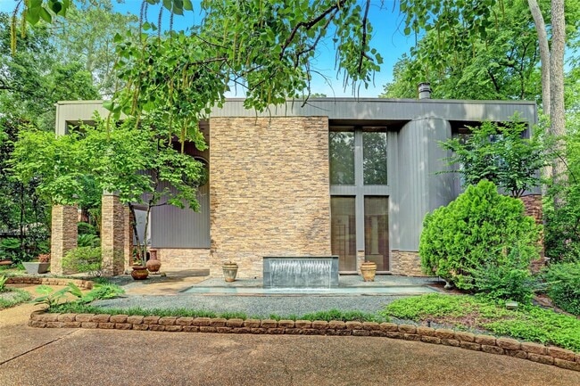 Building Photo - 431 Hedwig Rd