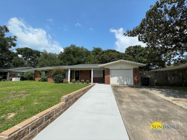 Photo - Updated 3-Bedroom Home in desirable Kenwood neighborhood!
