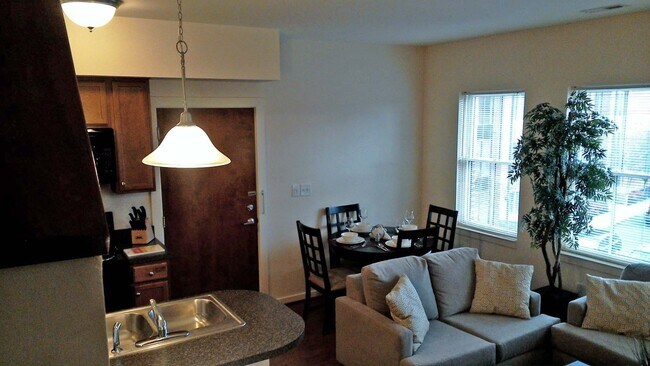 Norcross Station Apartments