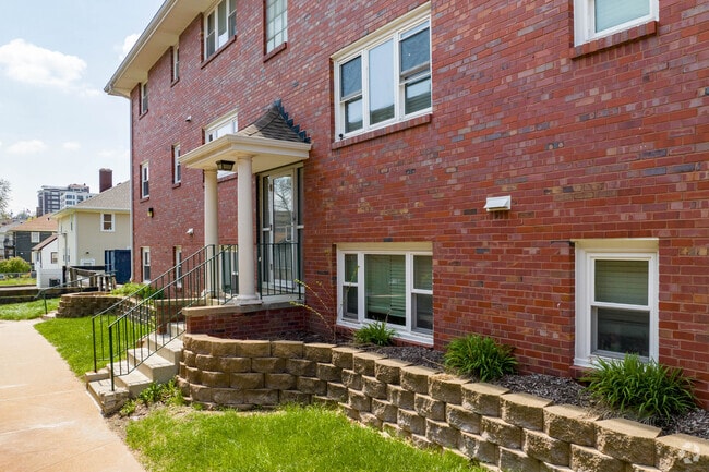 The Davenport Apartments