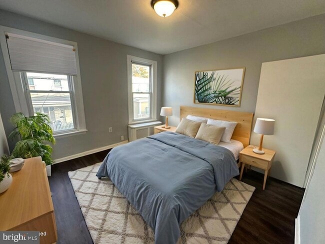 Photo - 2028 Haworth St