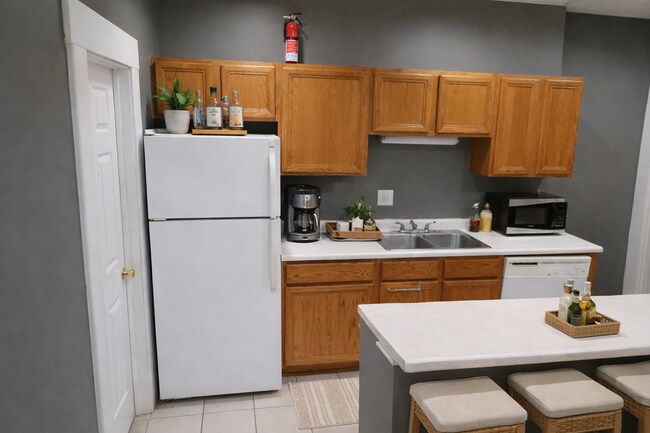 Photo - 1515-1517 Summit Street Unit 1515