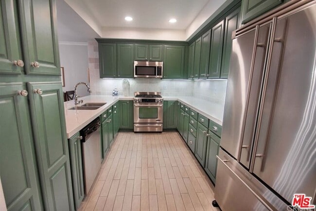 Building Photo - 4533 Vista Del Monte Ave Unit 101
