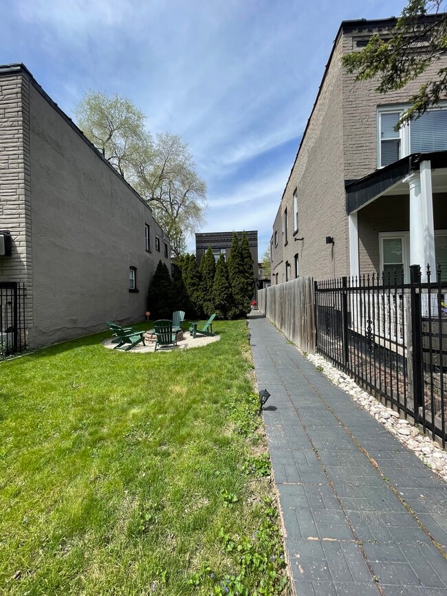 Photo - 1514 N Maplewood Ave Unidad 2