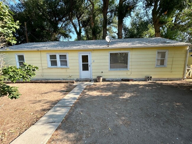 Photo - Large 2 Bed 1 Bath House with Fenced Yard and Washer Dryer Hookups
