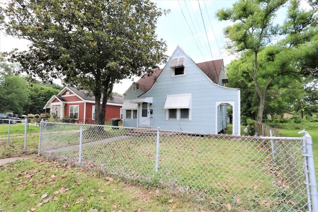 Photo - 2225 Fillmore St